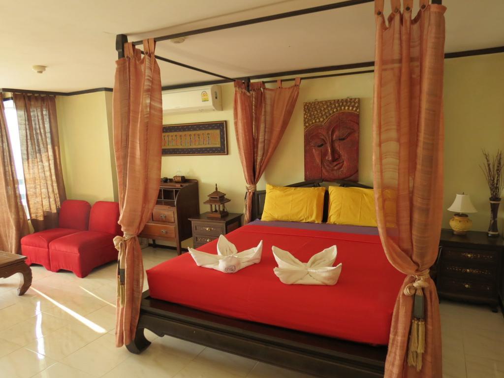 Jomtien Plaza Suite Apartments Pokoj fotografie
